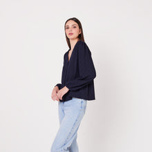 Cargar imagen en el visor de la galería, Blusa Diana Azul
