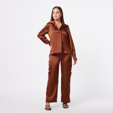 Cargar imagen en el visor de la galería, Blusa Diana New Marron
