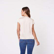 Cargar imagen en el visor de la galería, Blusa Lena Arena
