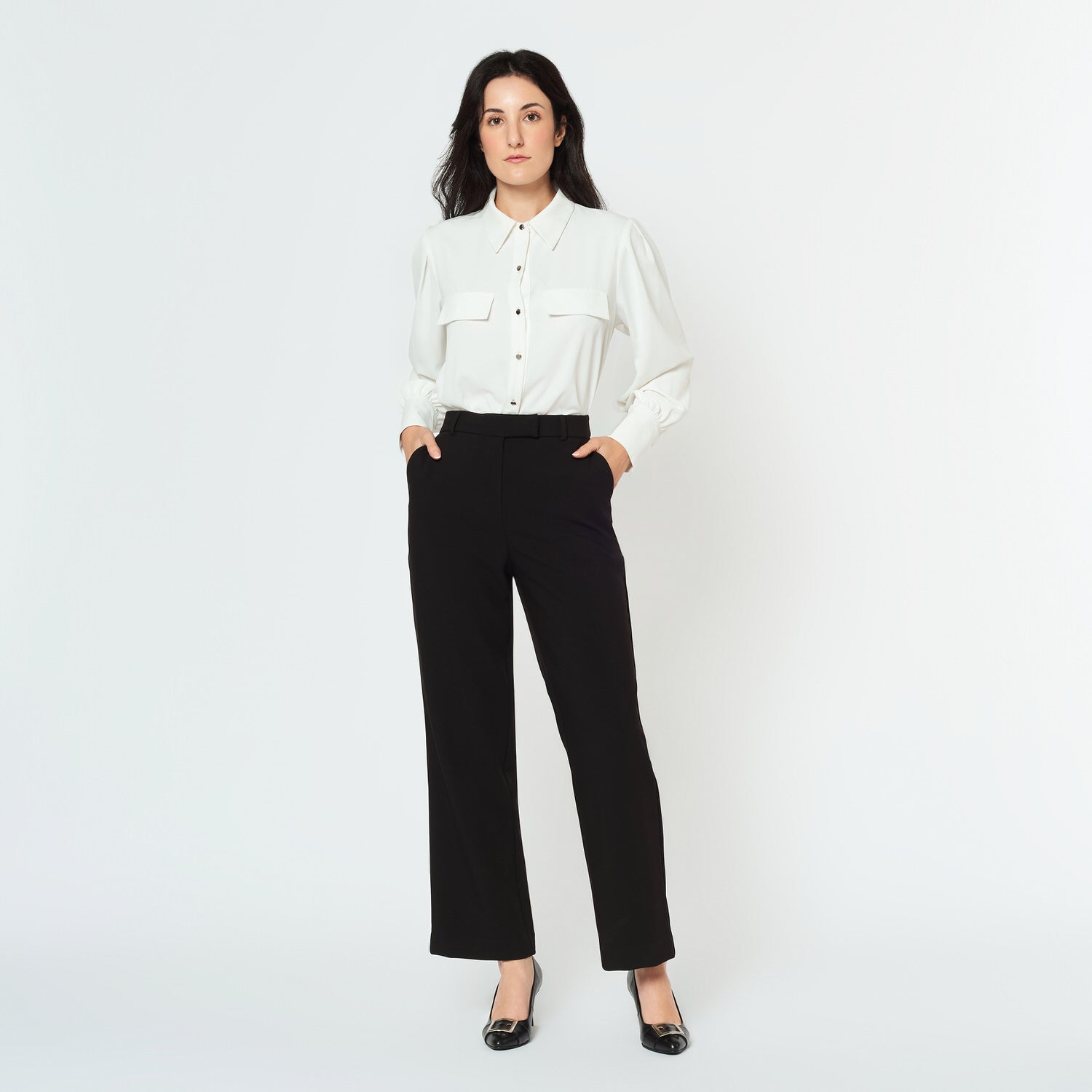 Pantalon Almendra Negro