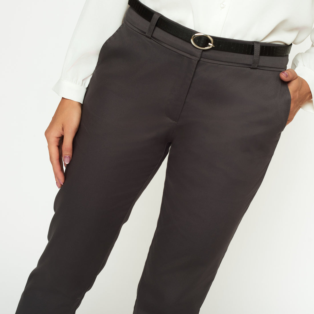 Pantalon Bas Correa Gris