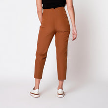 Cargar imagen en el visor de la galería, Pantalon Berberly Camel
