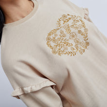 Cargar imagen en el visor de la galería, Polera Marcela Beige
