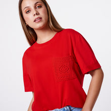 Cargar imagen en el visor de la galería, Polo Khloe Rojo
